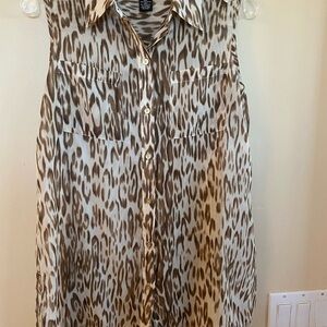 peck&peck sheer animal print sleeveless top. M
